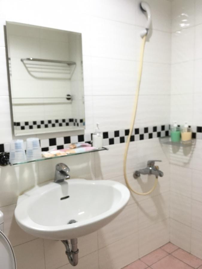Hfun Hotel Гаосюн Экстерьер фото